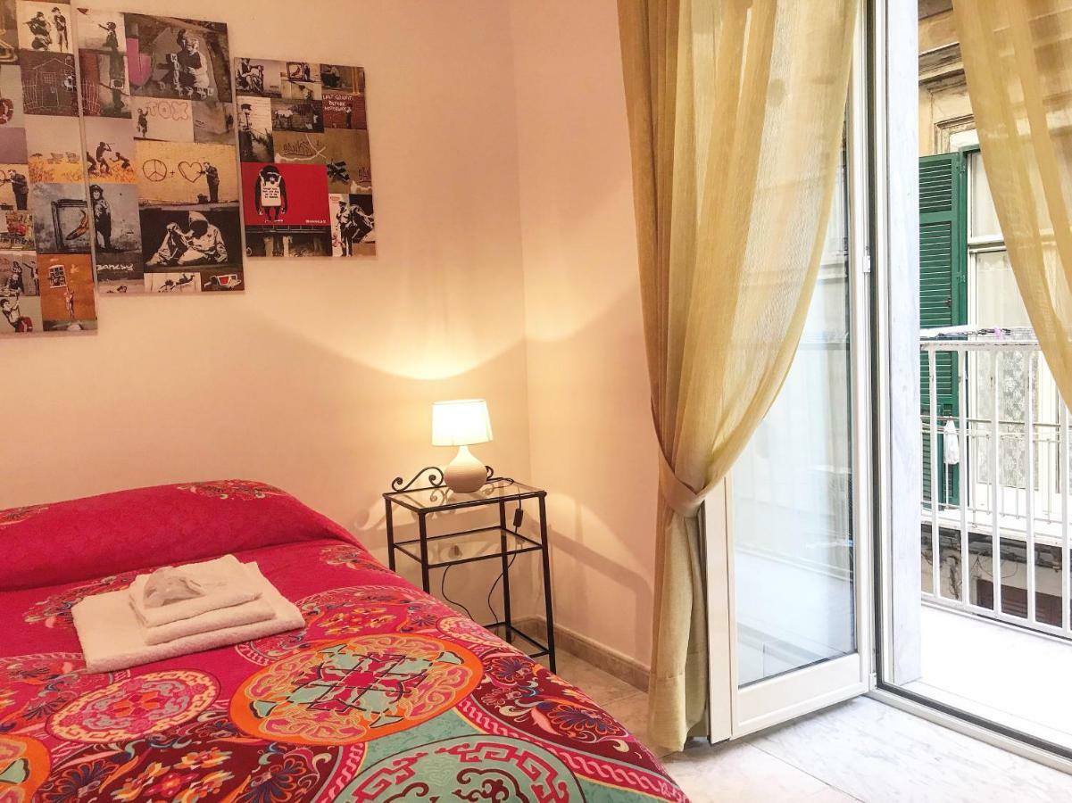 Casa G&G Pignasecca 2 Nel Cuore Di Napoli Extérieur photo