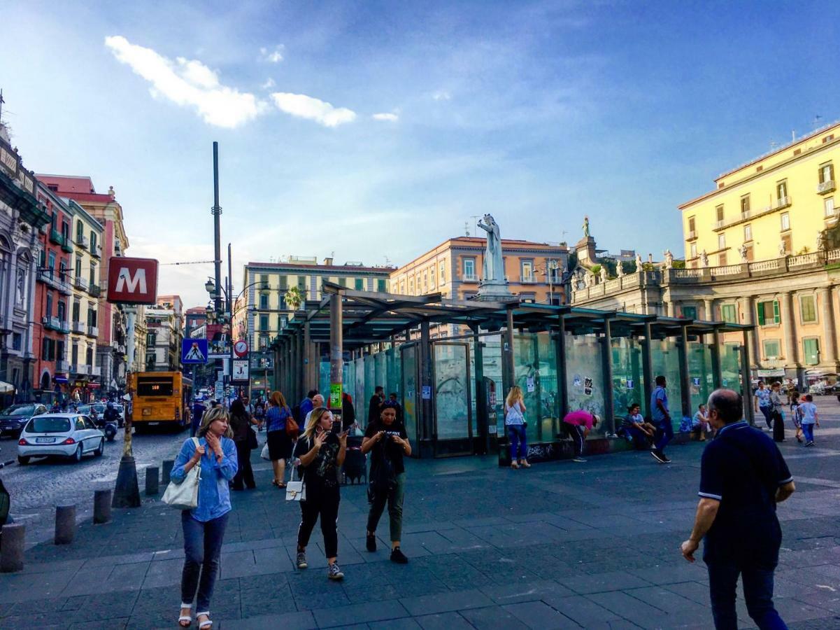 Casa G&G Pignasecca 2 Nel Cuore Di Napoli Extérieur photo