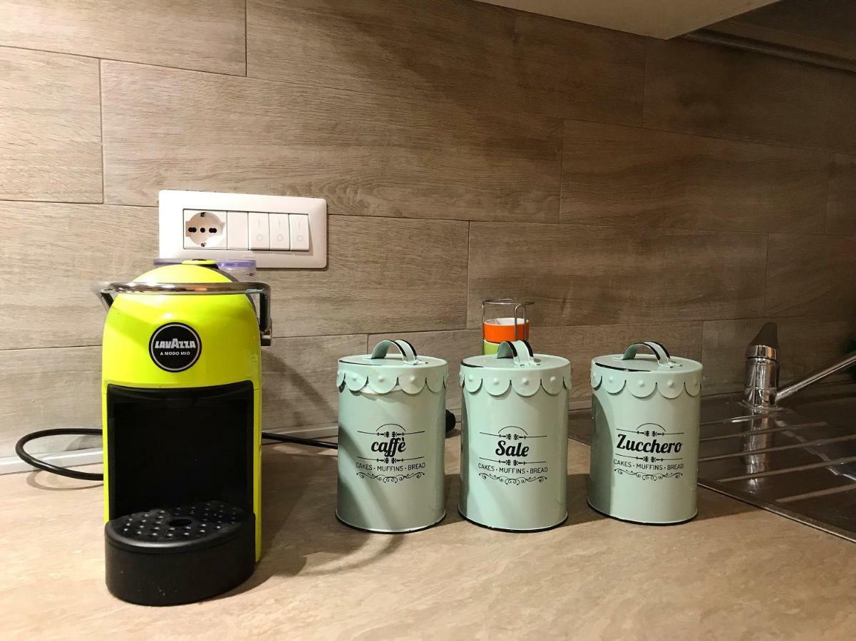 Casa G&G Pignasecca 2 Nel Cuore Di Napoli Extérieur photo